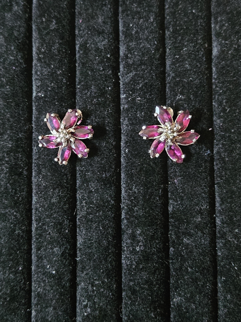 925S Puple Garnet Floral Crystal Stud Earrings - Women Jewelry